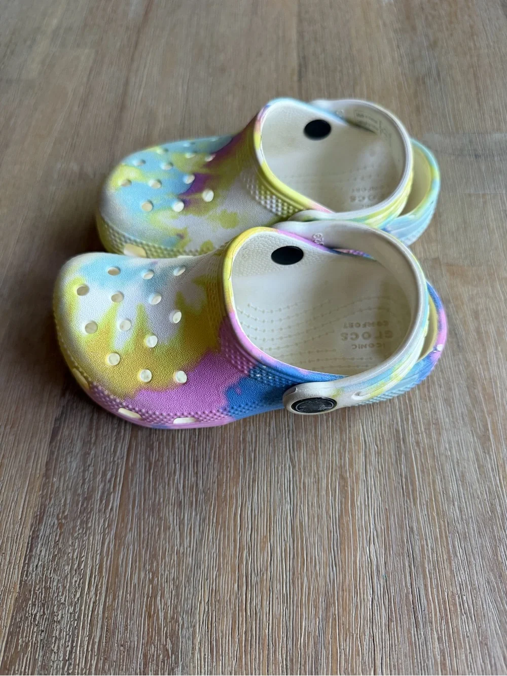 Crocs Kids Classic Tie-Dye Clog - Yellow Pink Blue | C8
